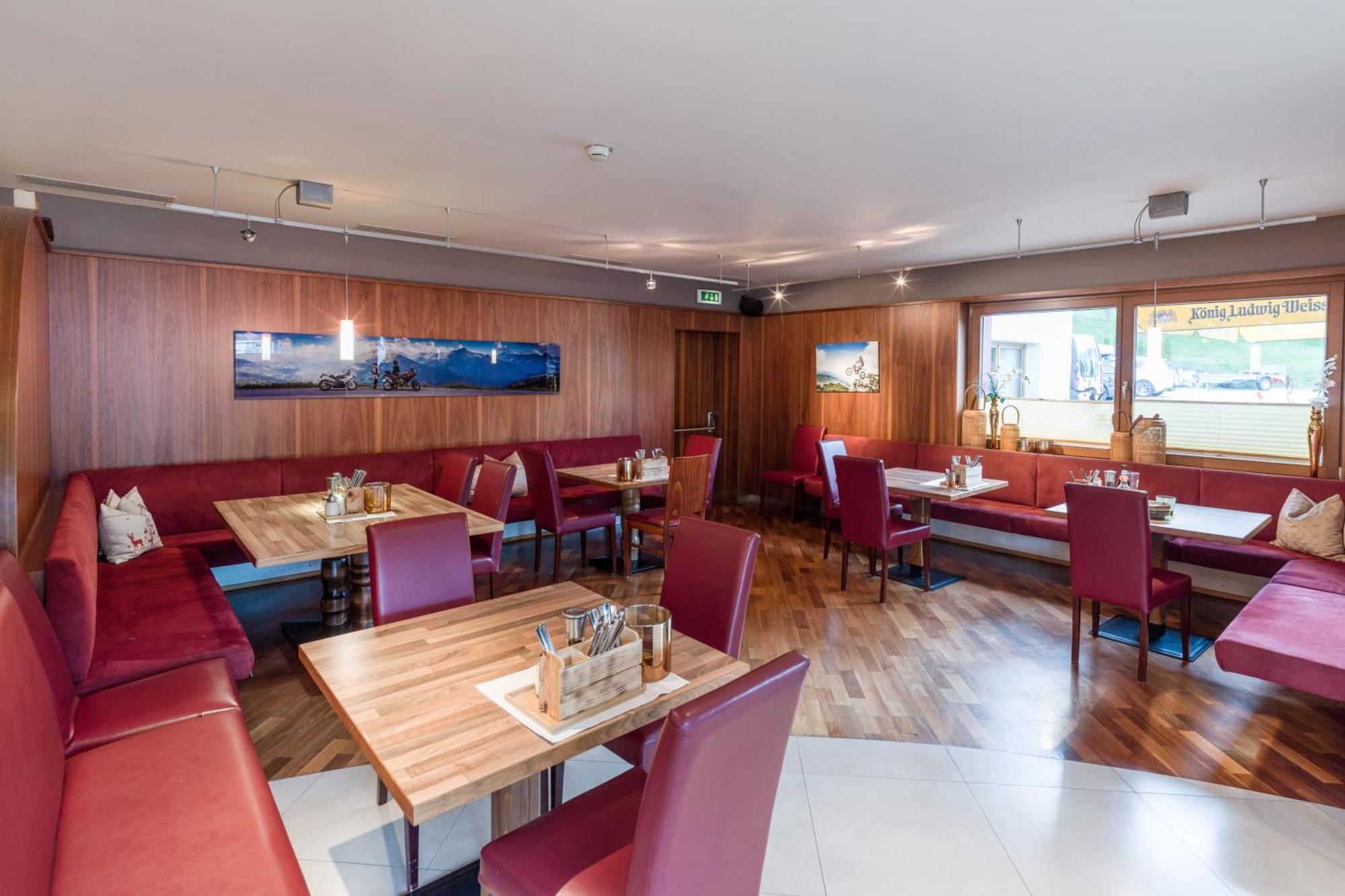 Das Sonnleiten Ski- Und Motorradhotel Bruck Im Zillertal Брук-ам-Циллер Экстерьер фото