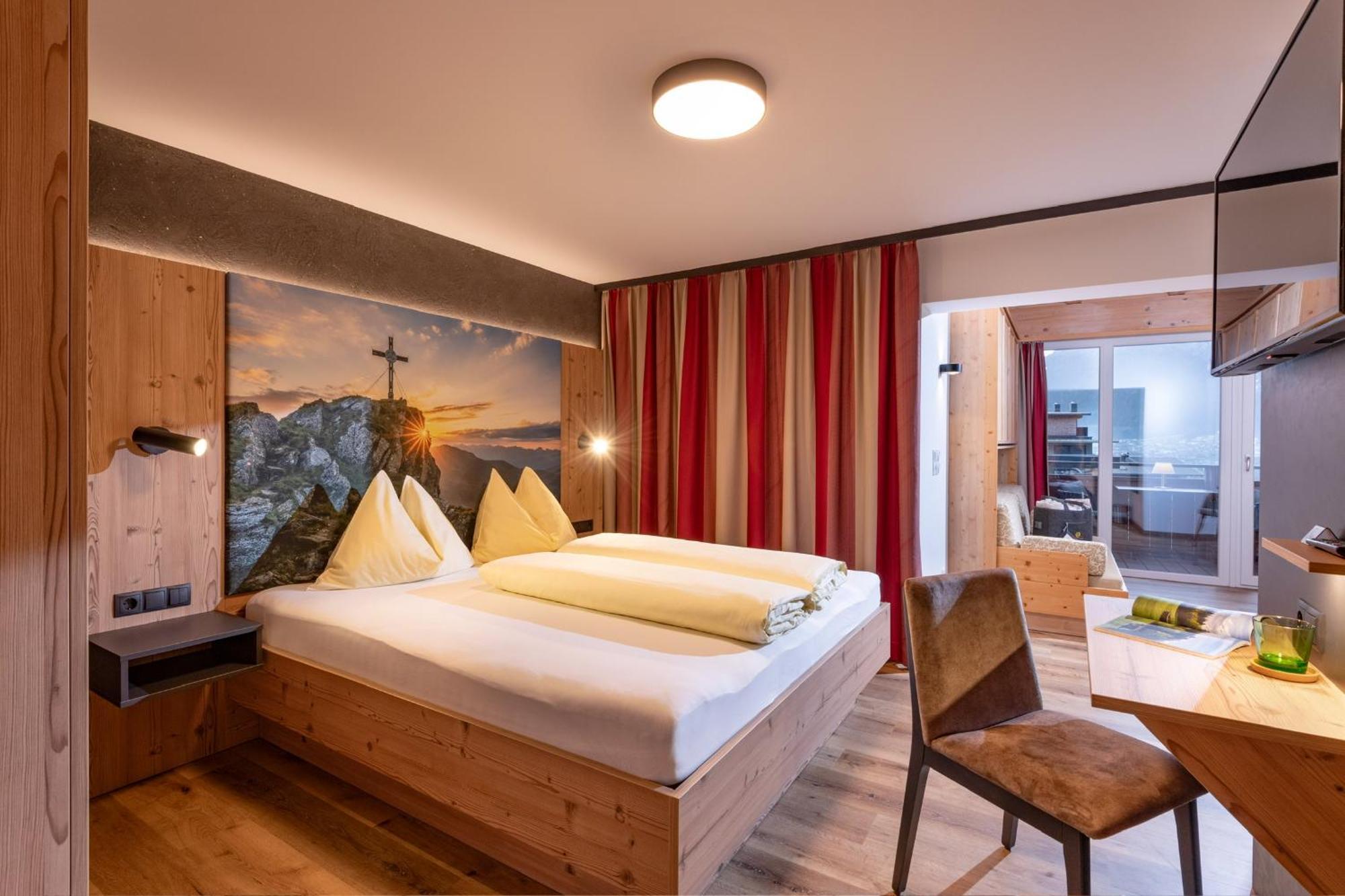 Das Sonnleiten Ski- Und Motorradhotel Bruck Im Zillertal Брук-ам-Циллер Экстерьер фото
