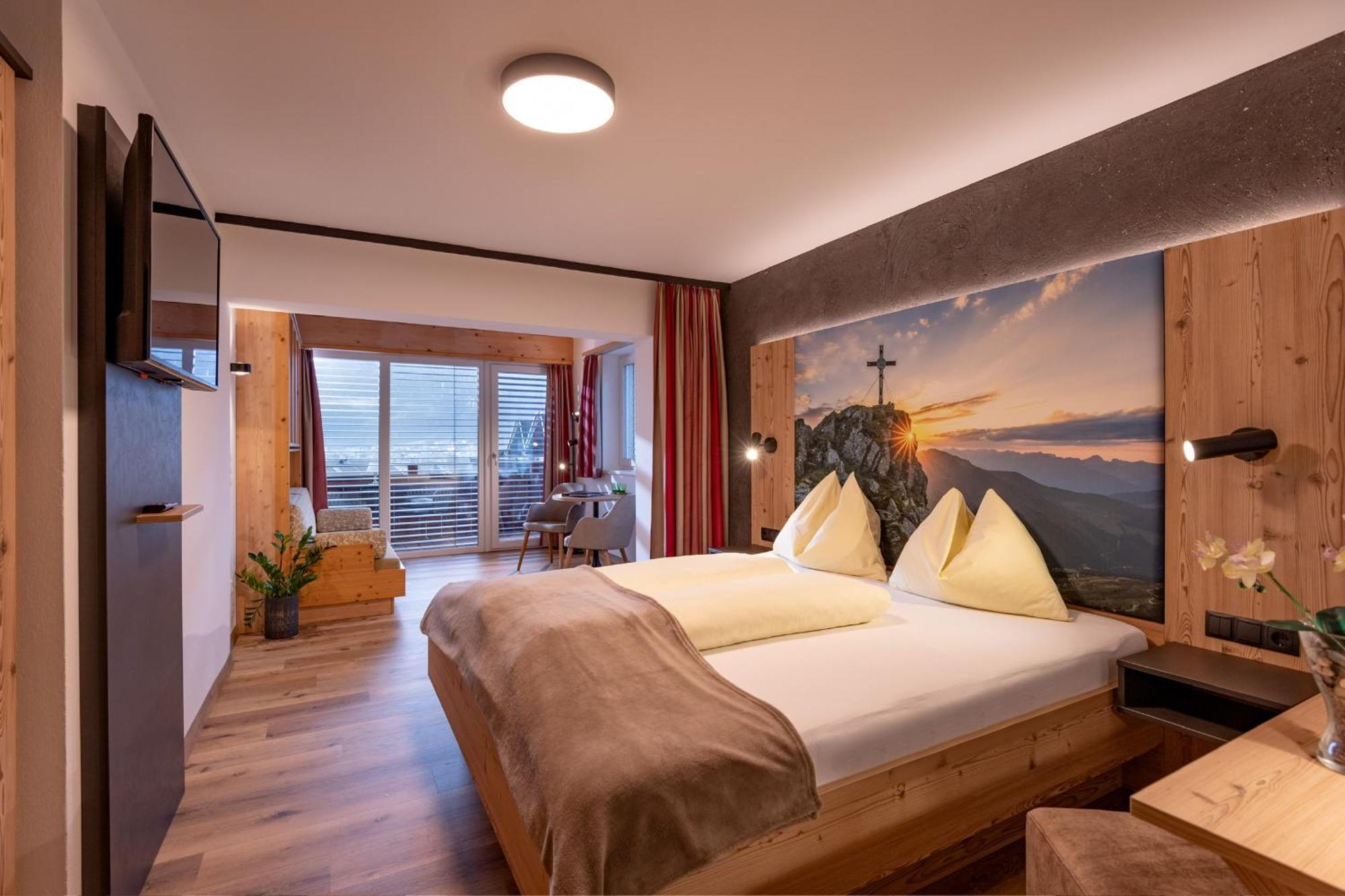 Das Sonnleiten Ski- Und Motorradhotel Bruck Im Zillertal Брук-ам-Циллер Экстерьер фото
