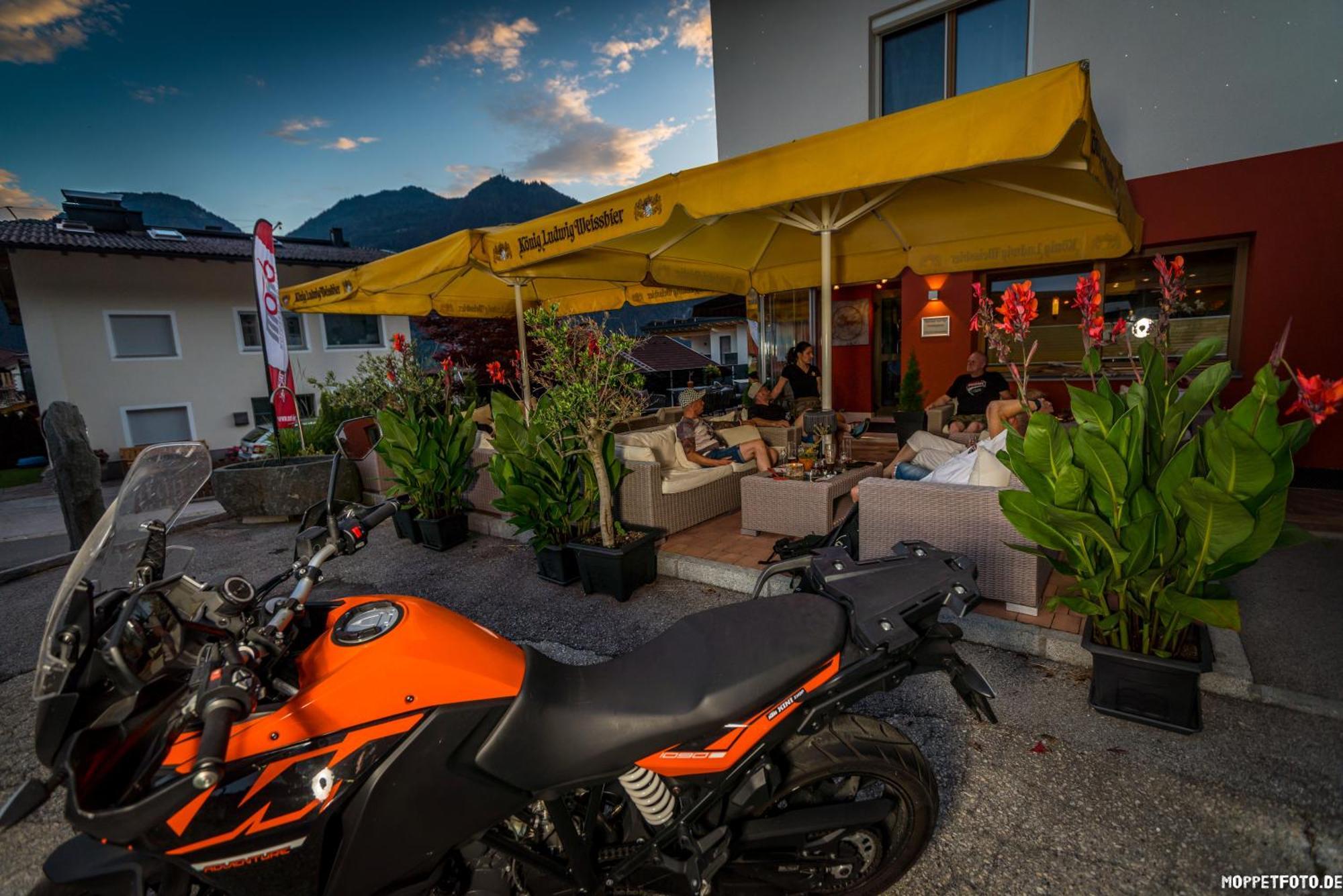 Das Sonnleiten Ski- Und Motorradhotel Bruck Im Zillertal Брук-ам-Циллер Экстерьер фото